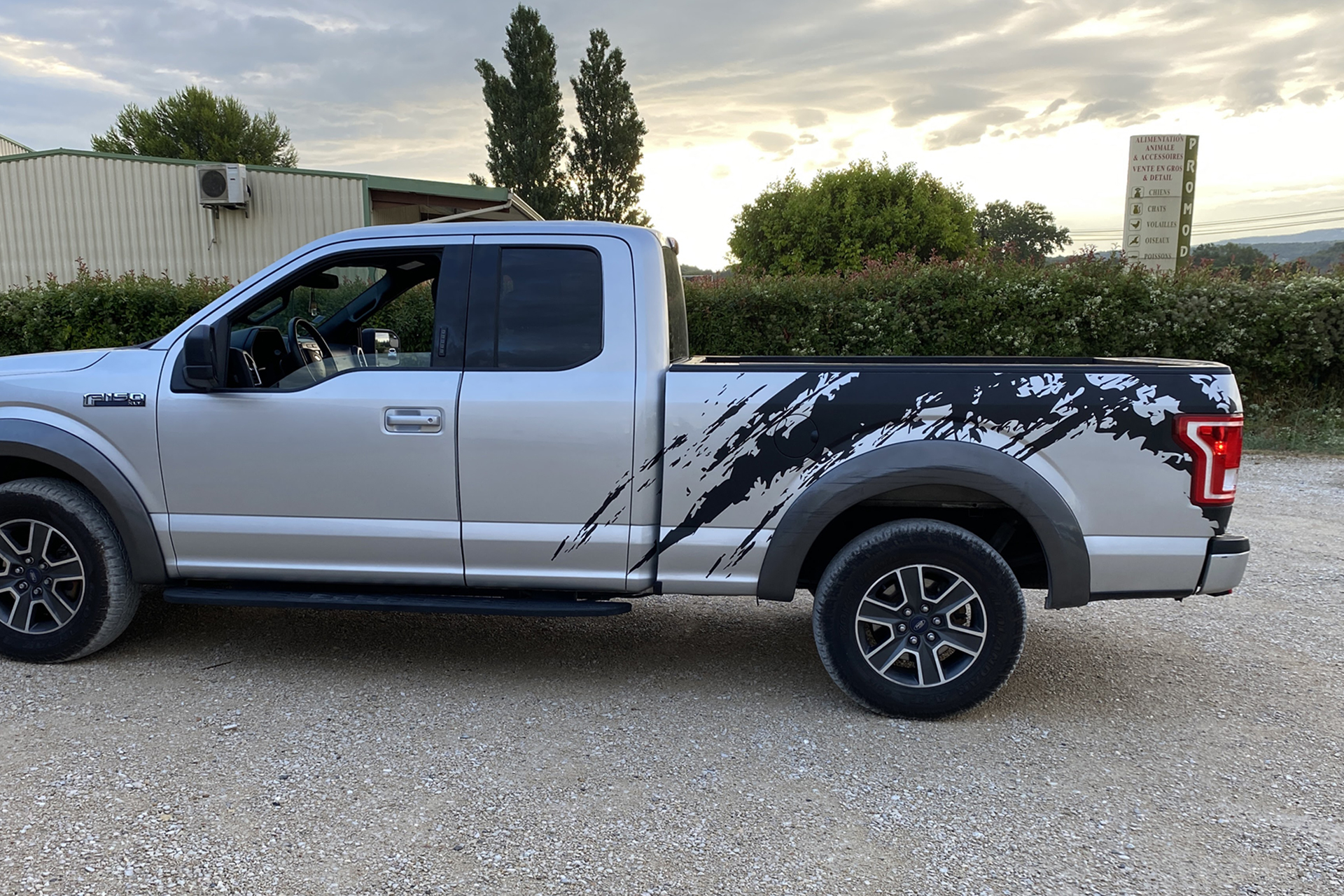 Covering Adhesif Ford Raptor 2
