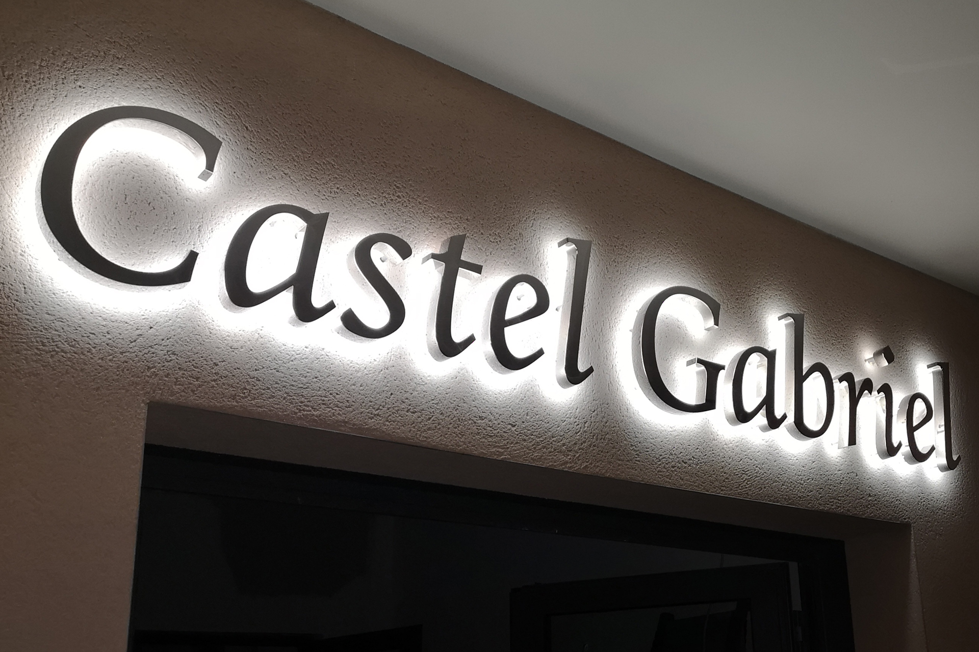 Enseigne lumineuse Castel Gabriel